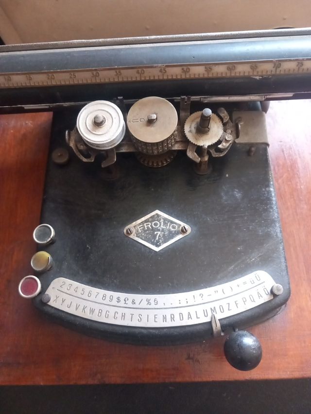Máquina de escribir Frolio 7