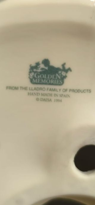 Figura Lladro Golden memories. Tiene peana incluid