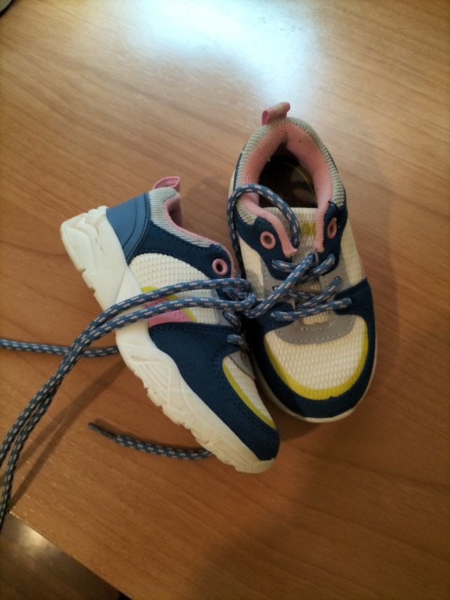 Zapatillas niña