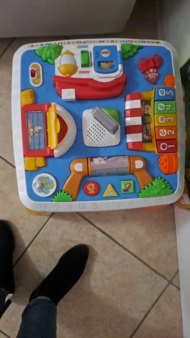 Tavolino interattivo per bambini CHICCO