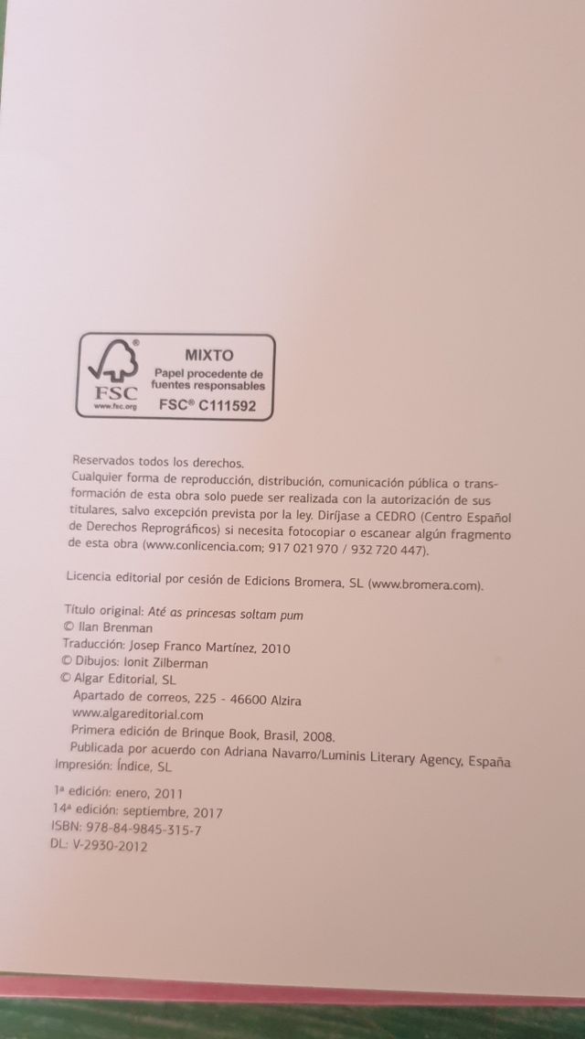 Las princesas también se tiran pedos (Spanish Edition)