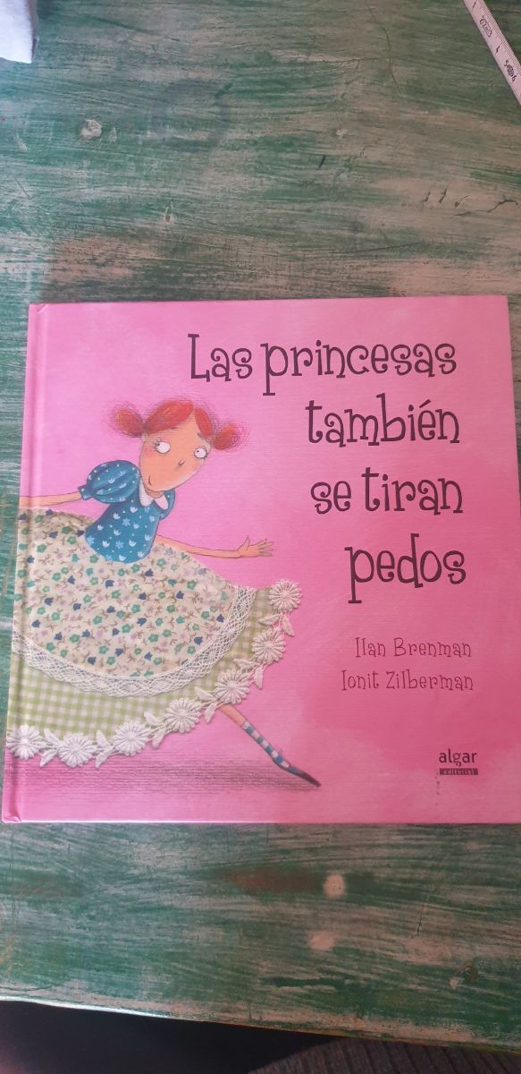 Las princesas también se tiran pedos (Spanish Edition)