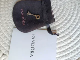 Colgante Pandora