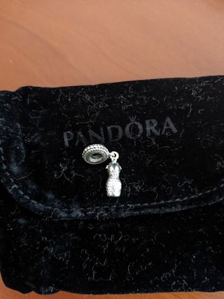 Colgante Charm Maniquí Pandora
