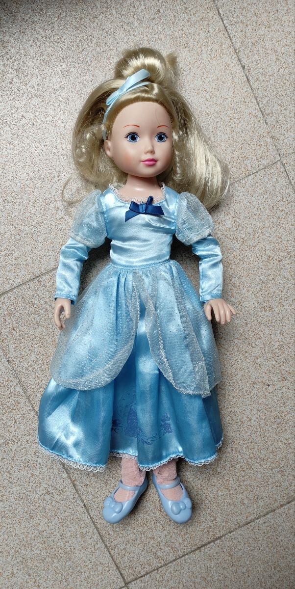 Muñeca Cenicienta