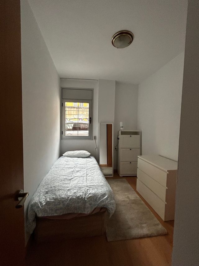 HABITACIÓN EN ALQUILER A ESTRENAR