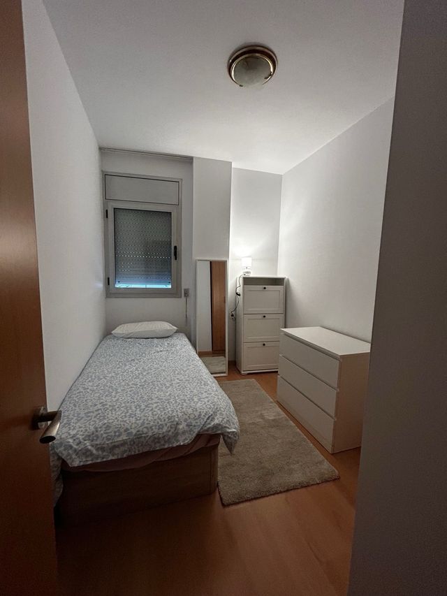 HABITACIÓN EN ALQUILER A ESTRENAR