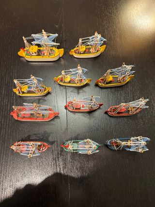 Barcos miniatura hechos a mano de madera