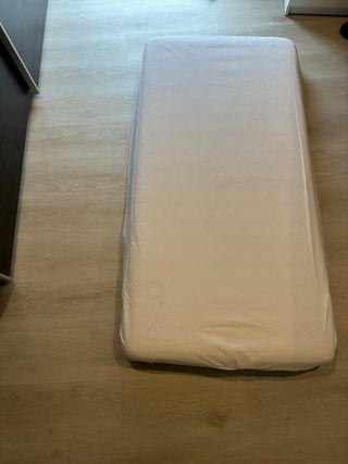 Colchón maxi cuna con protector