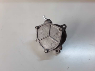 Depresor freno / bomba vacio Subaru Legacy combi/