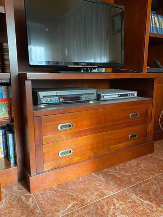 Estanteria para libros y television