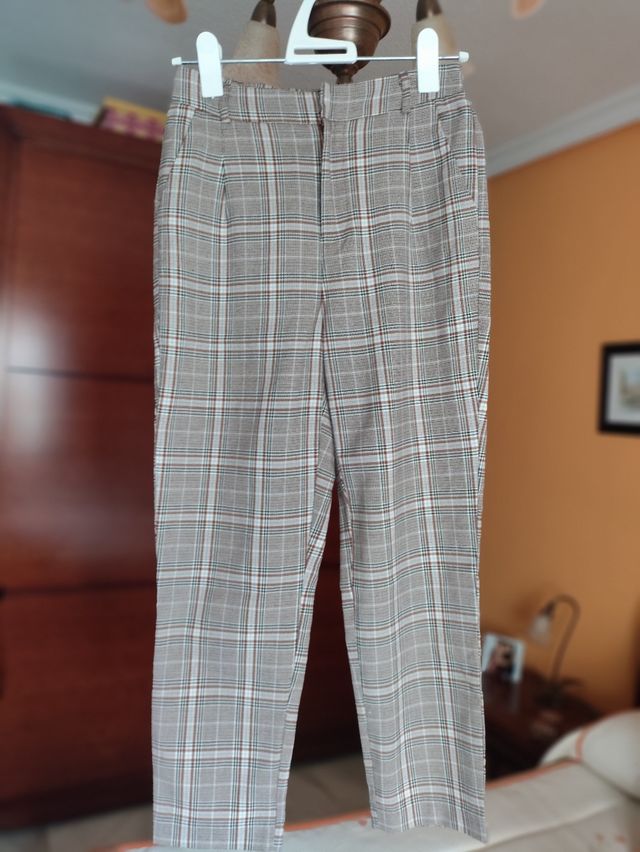 Pantalón de cuadros de Stradivarius