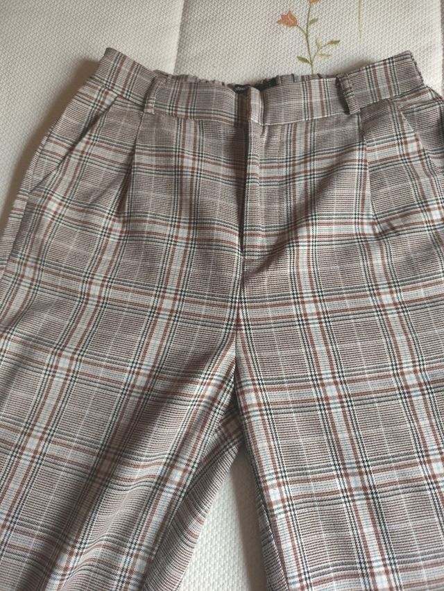 Pantalón de cuadros de Stradivarius
