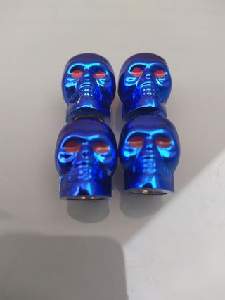 🎯 4 Tapones BLUE SKULL para válvulas gordas. 
