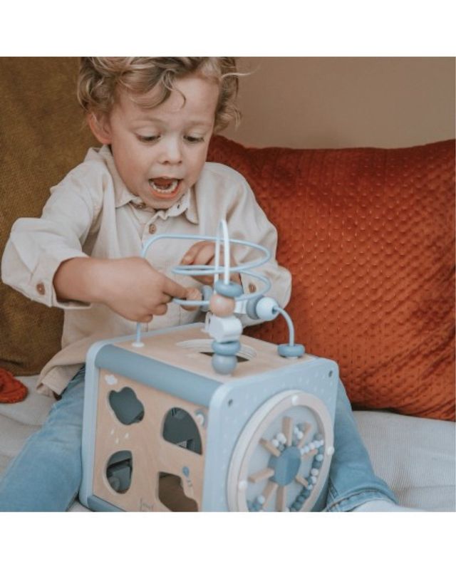 Cubo de actividades motoras niños