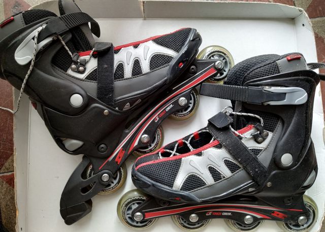 Rollerblade N. 43 + protezioni - usati un'oretta