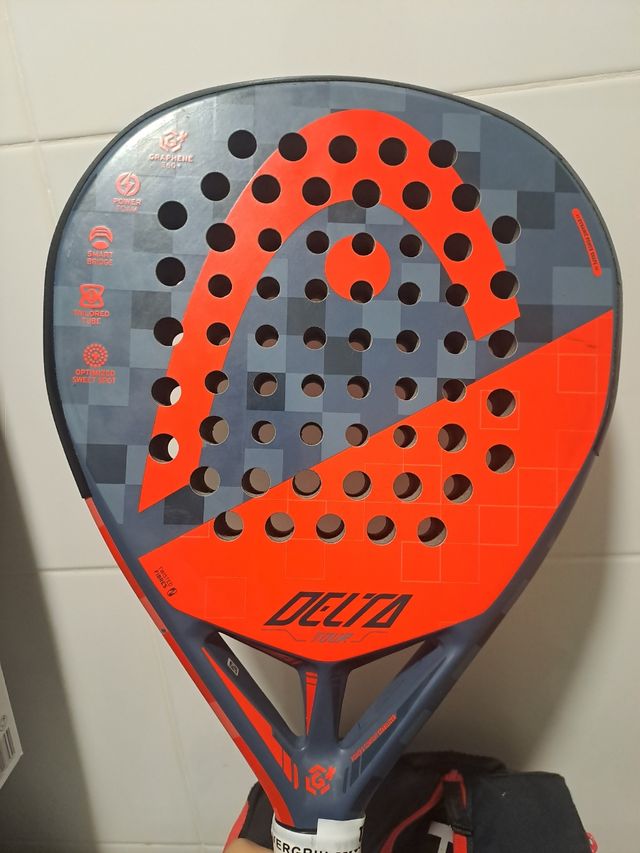 PALA DE PADEL DELTA TOUR.