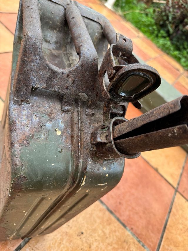 Bidon Gasolina Antigüo