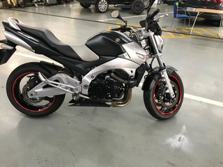 Suzuki gsr 600cc