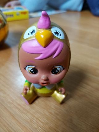 Bebés llorones. Casa dorada.