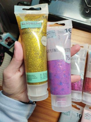 5 botes de pintura acrílicas 75ml/und.