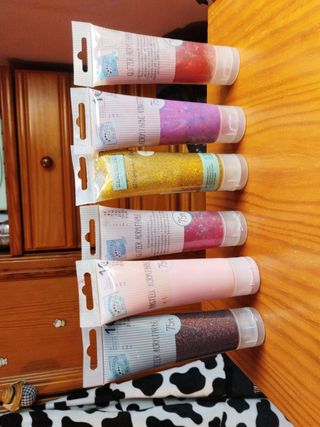 5 botes de pintura acrílicas 75ml/und.