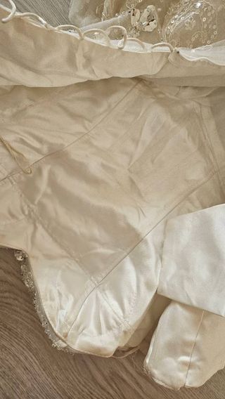 Vendo vestido muy bonito, usado y lavado 3 veces.