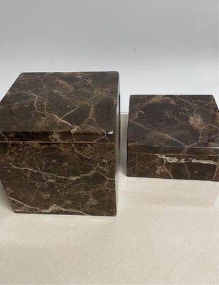 Peanas y bases Mármoles exclusivos