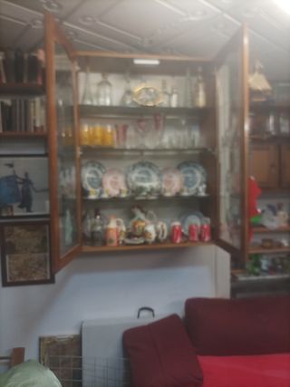 Mueble con cristales