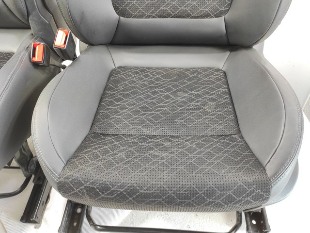 JUEGO ASIENTOS PEUGEOT 3008 2015