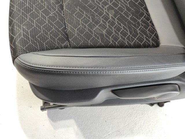 JUEGO ASIENTOS PEUGEOT 3008 2015