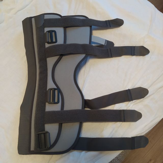 Ortesis inmovilizadora de rodilla