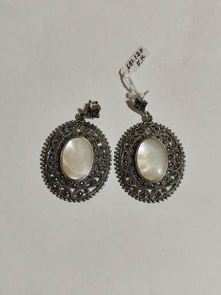Pendientes de plata con marquesitas y nácar
