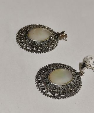 Pendientes de plata con marquesitas y nácar