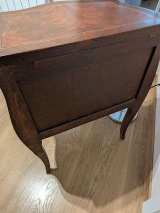 Mesita Cómoda de estilo Luis XV