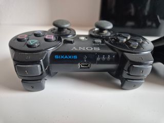 Playstation 3, 3 mandos y 12 juegos