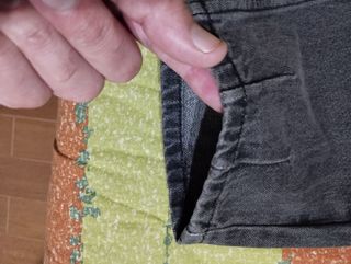 Jeans neri ragazza Benetton.