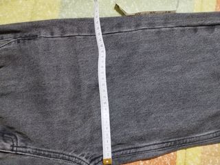 Jeans neri ragazza Benetton.