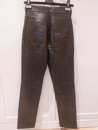 Pantalón de piel negro 