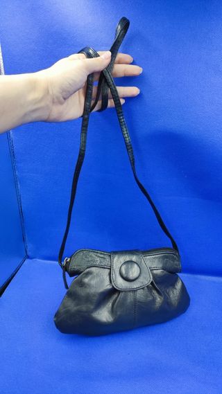 Bolso negro de fiesta