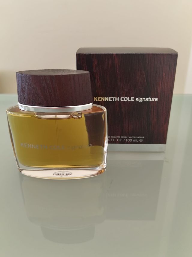 KENNETH COLE Signature