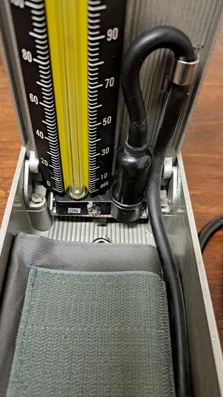 Sfigmomanometro vintage