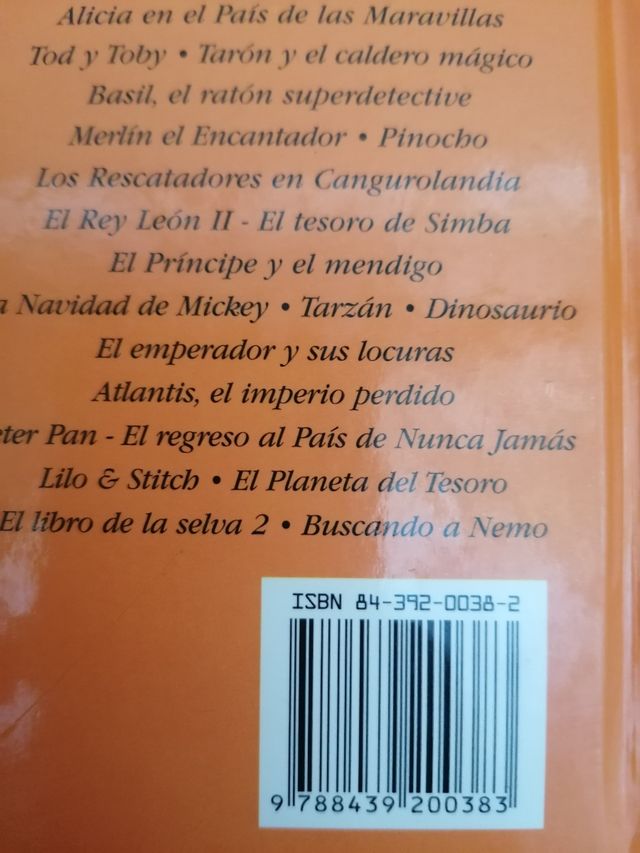 Buscando a Nemo (Clásicos Disney) (Spanish Edition)