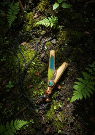 Kuripe palosanto y plumas