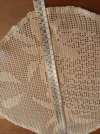 Centrino all' uncinetto artigianale