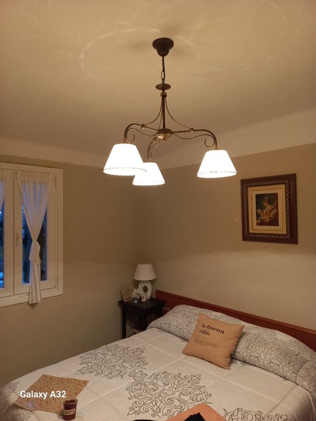 Lámpara de araña de tres brazos