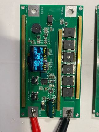 Maquina soldadura por puntos con bateria litio
