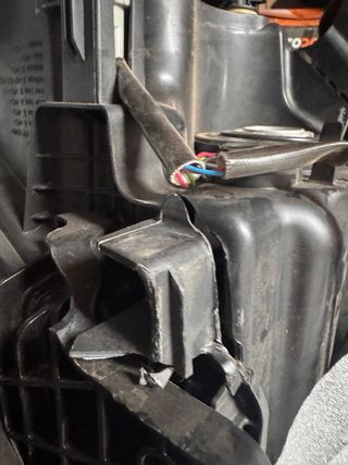 Faro Nissan Qashqai J11 20172021