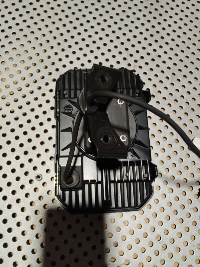 Soporte BMW C 650 GT original tfno