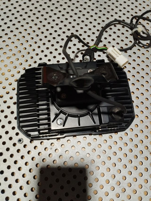 Soporte BMW C 650 GT original tfno